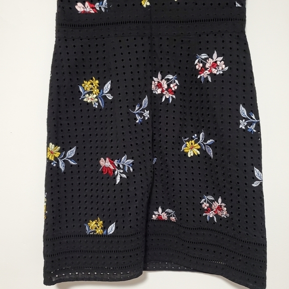 NWT Ann Taylor Embroidered Floral Eyelet Sheath Dress - Picture 6 of 8